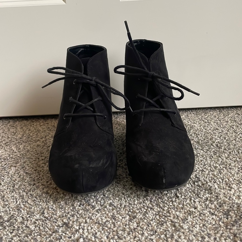 XAppeal Flynn Black wedge suede ankle booties
